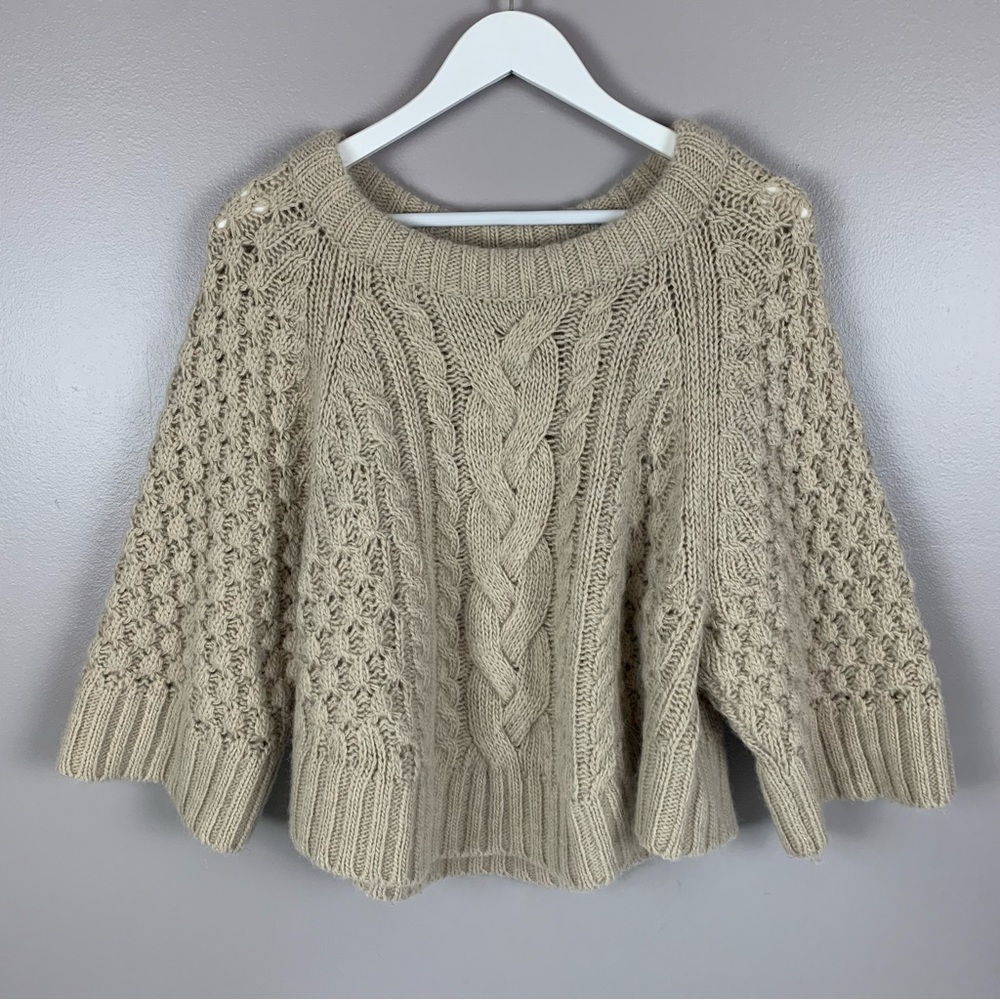 Banana Republic Italian Yarn Sweater Medium